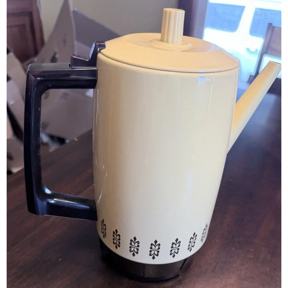 Vintage West Bend 9 Cup Electric Coffee Pot Maker Percolator Gold Brown